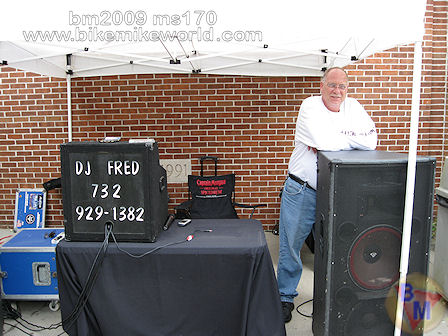 DJ Fred in da house