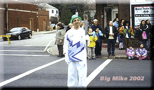 w-mikestpatricksdayparade2002.jpg
